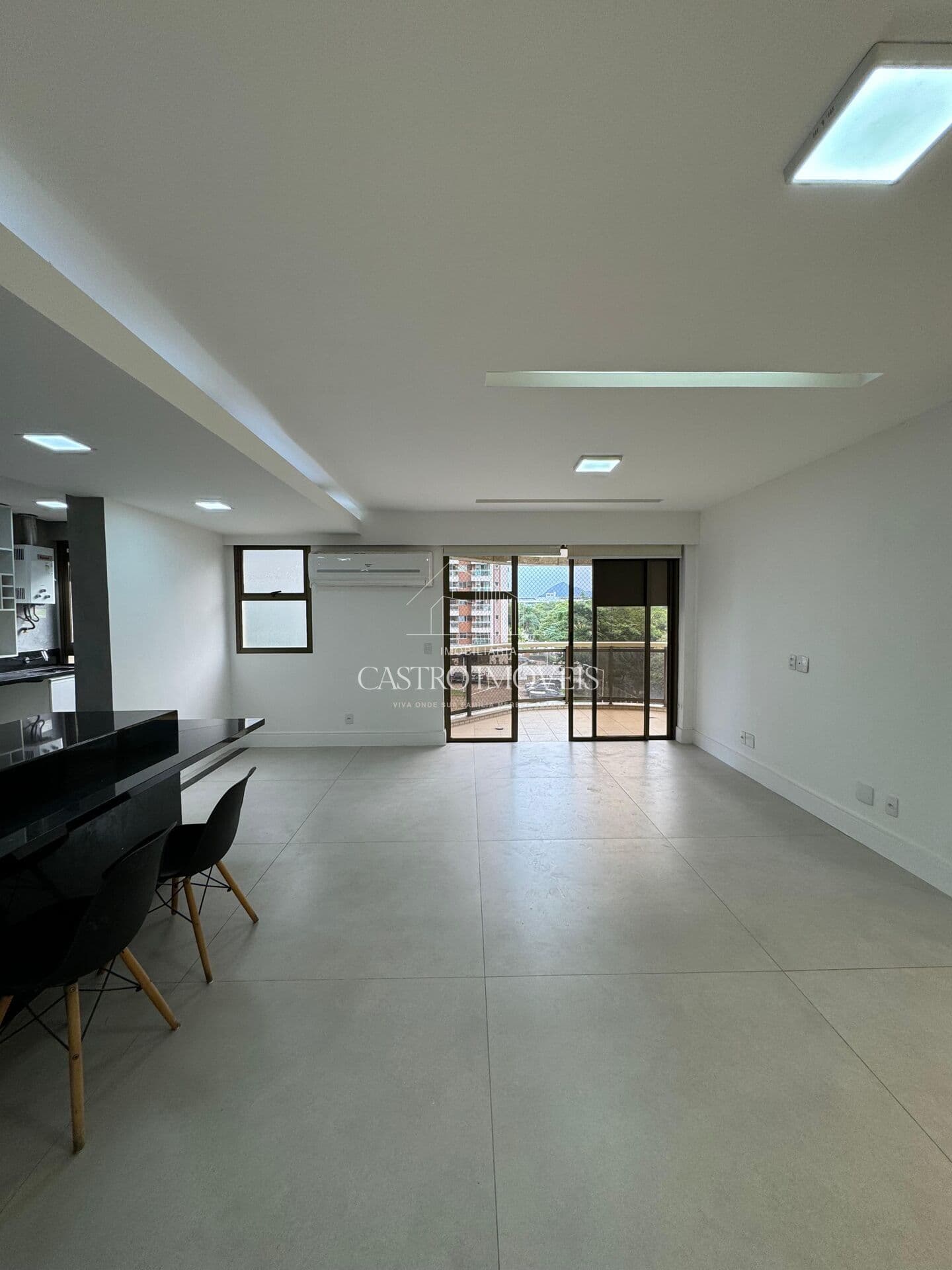Maravilhoso apartamento de 2 quartos - 109m² - Barra da Tijuca