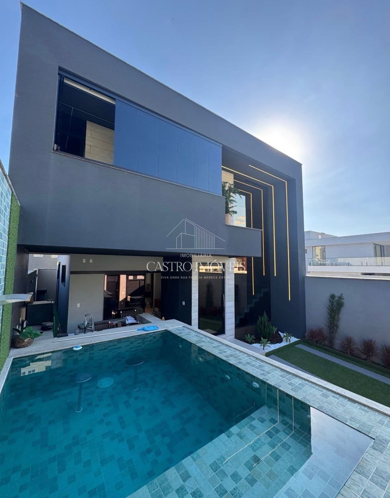 Casa Duplex de 4 Suítes - 202m² - Condomínio Tangaras Recreio dos Bandeirantes