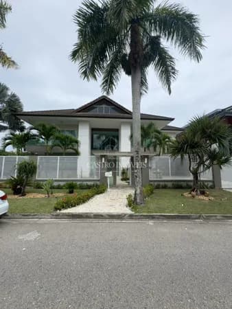 Casa Alto Padrão de 5 suítes - 1500m² - Condomínio Del Lago