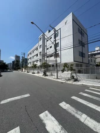 01 Dormitório à somente 02 Quadras da Praia! 🏝️ 📍Guilhermina