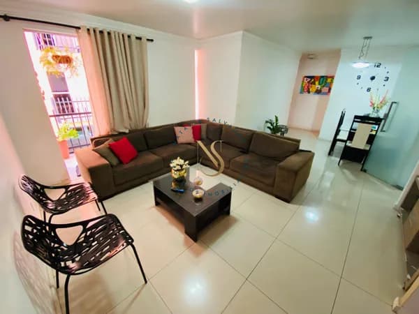 Apartamento padrão à venda no bairro do Farol, próximo ao Palato.