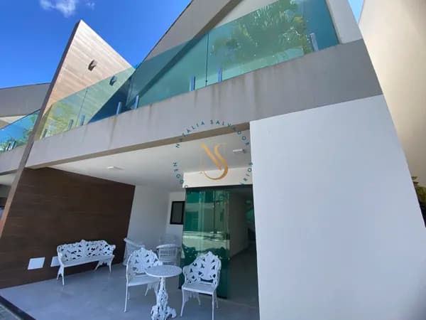 Casa Duplex em condomínio fechado no Antares