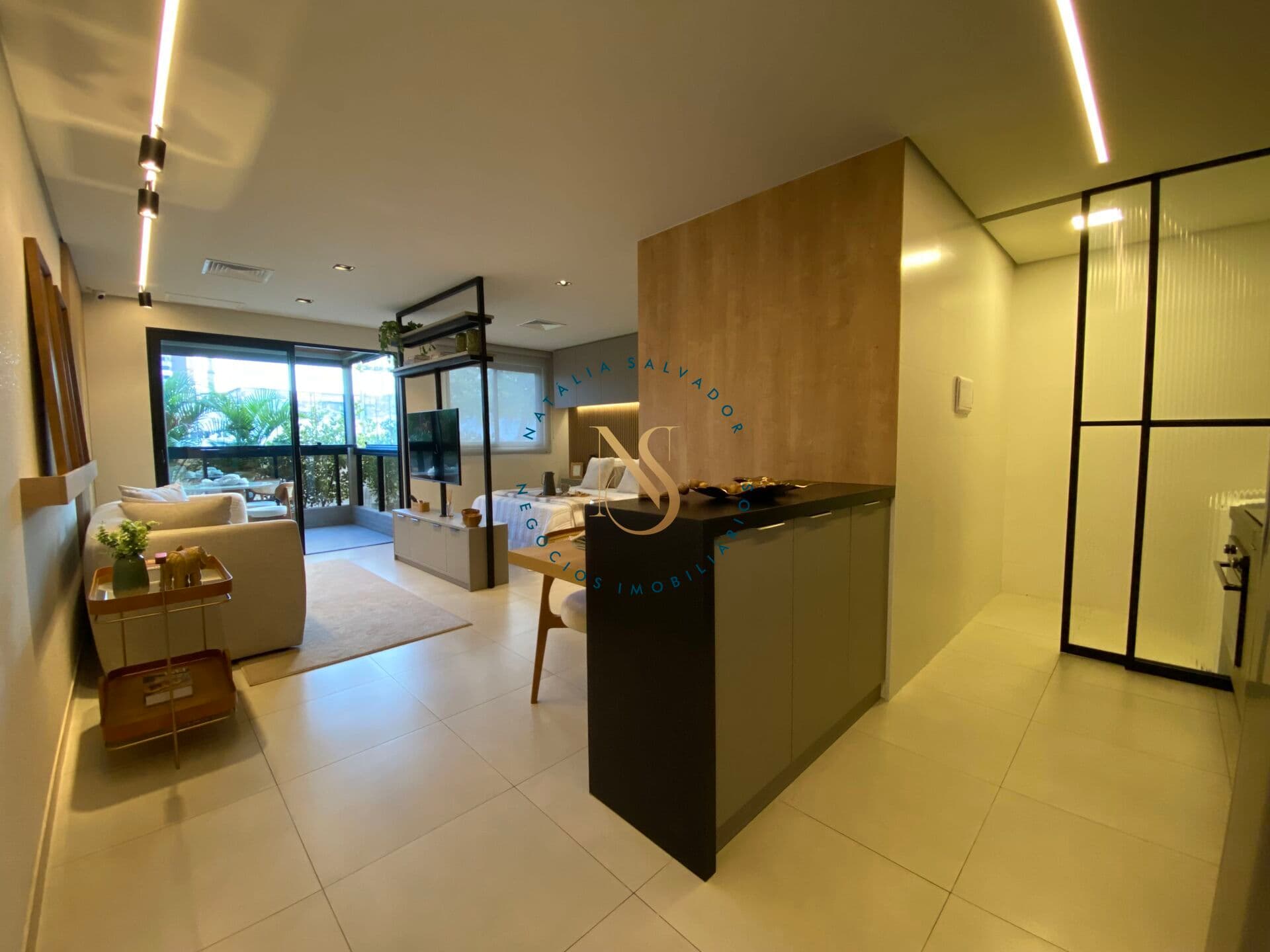Quarto e sala com uma linda varanda