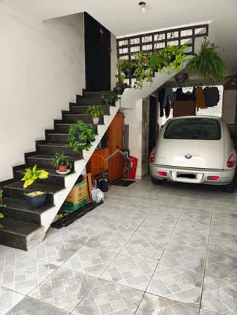 Sobrado em Condomínio com 2 Suítes e 3 Vagas – Vila Assis | Mauá