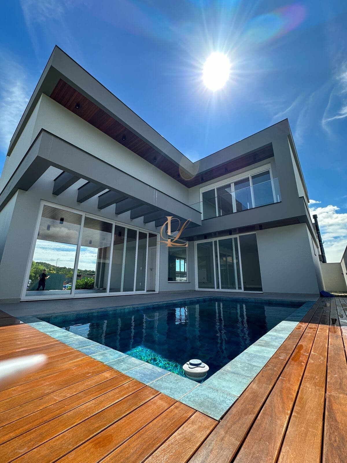Excelente casa com 03 suítes no condomínio Reserva da Pedra