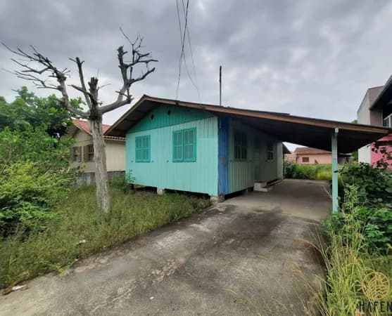 Terreno em Avenida, à 200mts da praia em Navegantes/SC