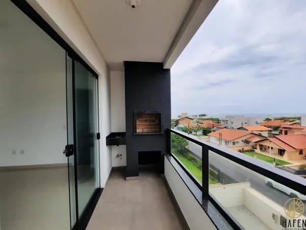 Apartamento 2 dormitórios com vista mar no Centro
