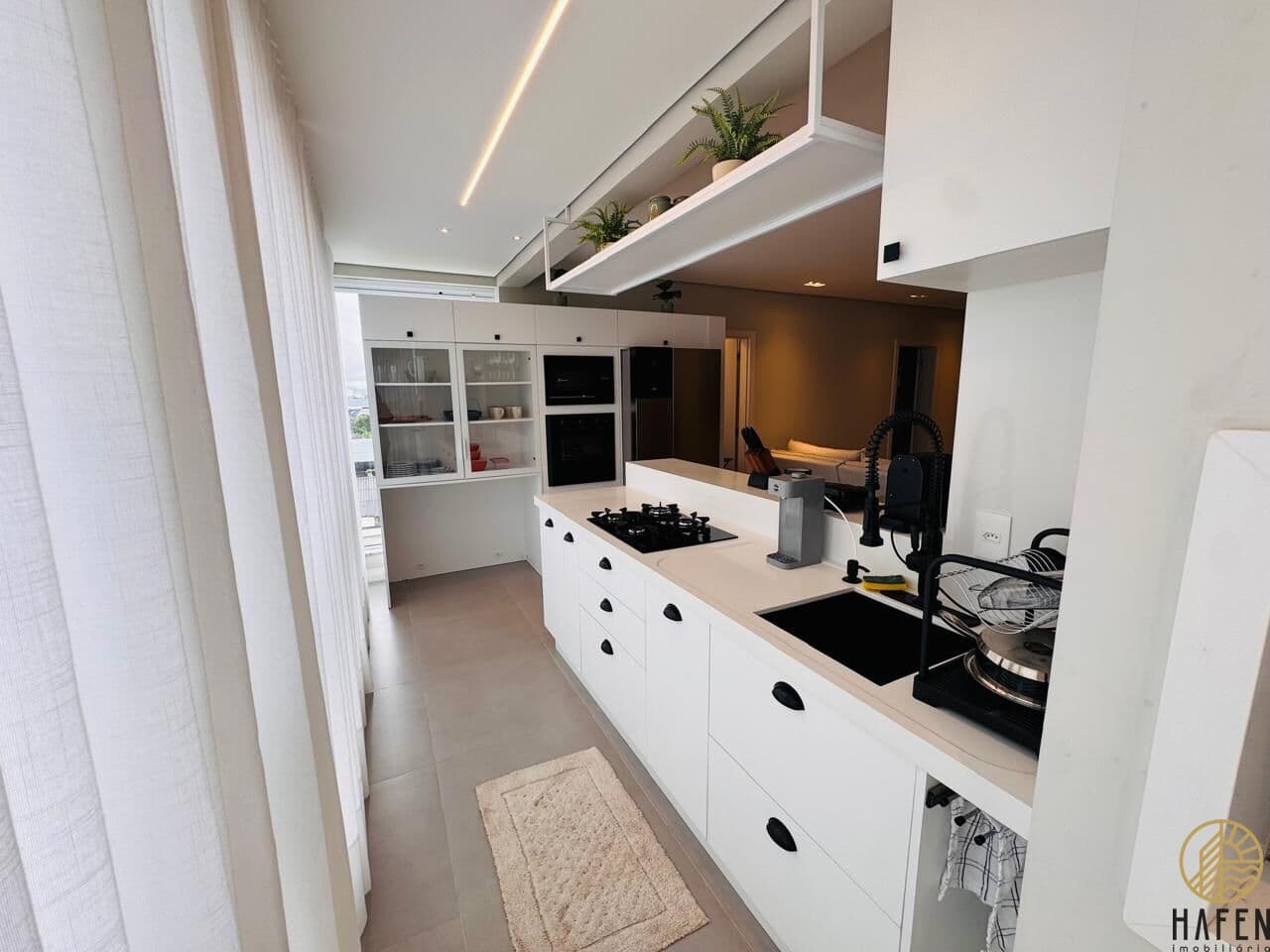 Apartamento com 2 suites e 2 vagas