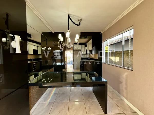 Casa com 02 Quartos e Amplo Terreno no Bairro Estrada das Areias