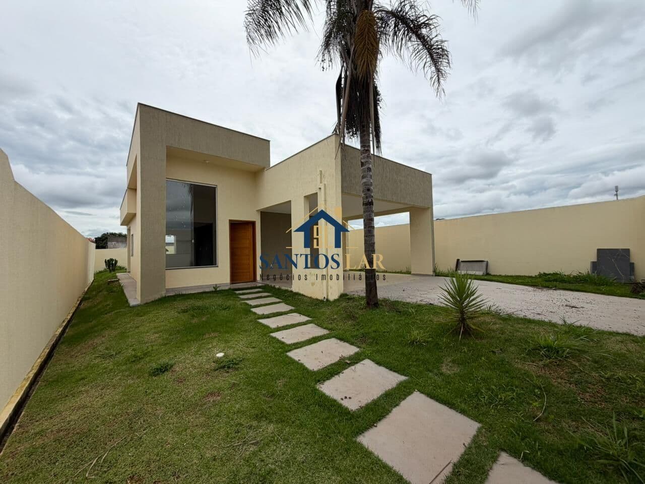 Casa de 3 quartos sendo 1 suíte no Bairro Pousada Del Rey