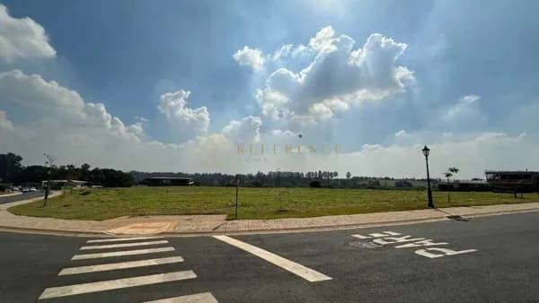 Terreno Alto Padrão / Fazenda Da Grama