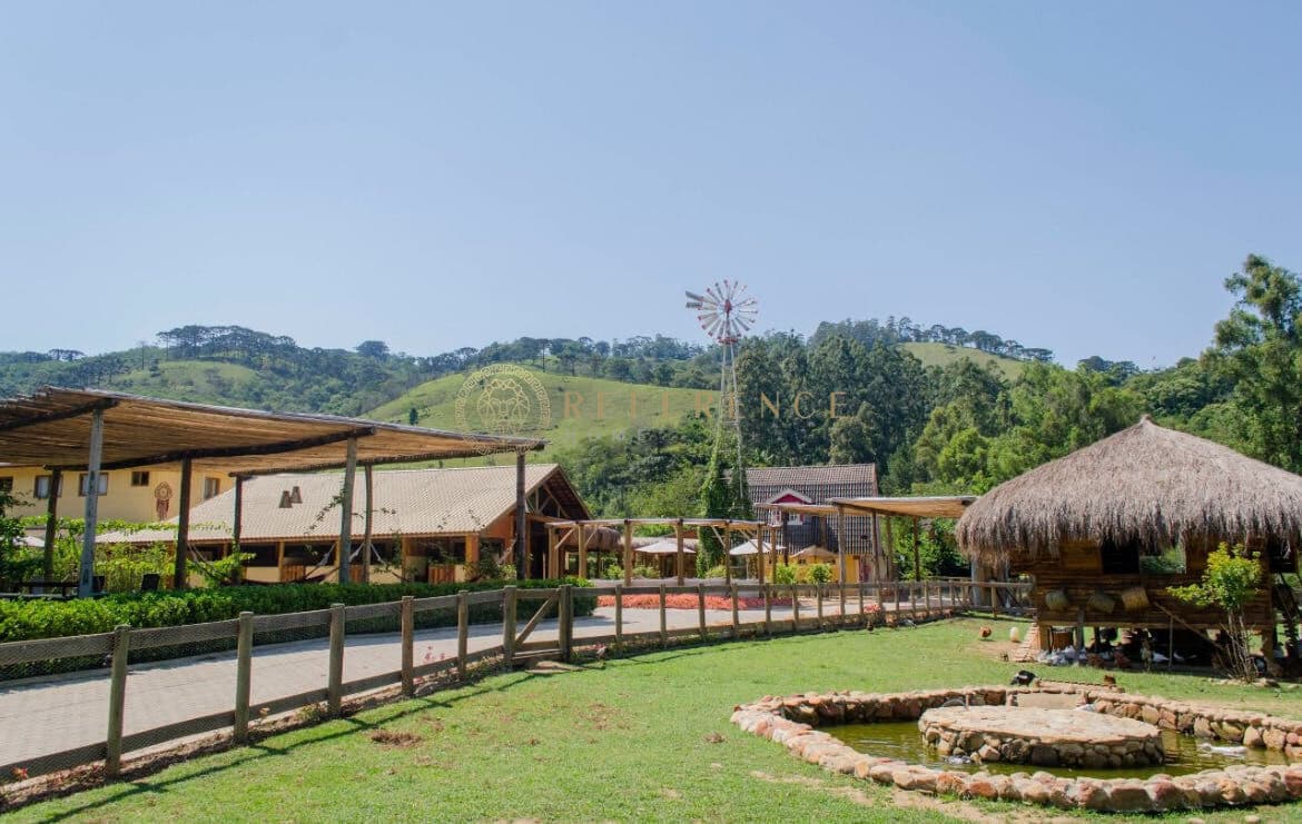 PROPRIEDADE DE 3,60 HECTARES NO ALTO DA SERRA DA MANTIQUEIRA | 1.300 M² | SUÍTES PARA HÓSPEDES | SPA | SANTO ANTÔNIO DO PINHAL/SP