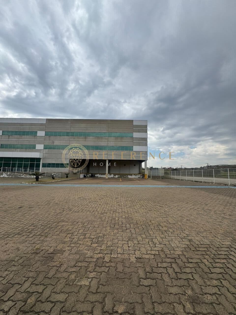 GALPÃO LOGÍSTICO 8.500 M² | 6.500 m² DE ARMAGENAGEM FABRIL | PÉ-DIREITO DE 12M | JUNDIAÍ – AV. LUIZ LATORRE