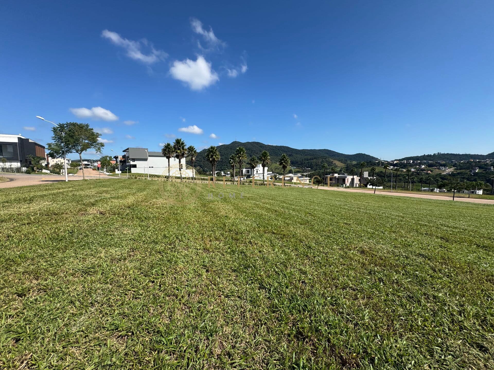 TERRENO PLANO DE 462 M² À VENDA NO CONDOMÍNIO ALPHAVILLE JUNDIAÍ COM VISTA PARA A SERRA DO JAPI