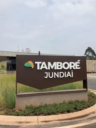 TERRENO À VENDA NO TAMBORÉ JUNDIAÍ – 1.000 m², PRONTO PARA CONSTRUÇÃO – JUNDIAÍ/SP