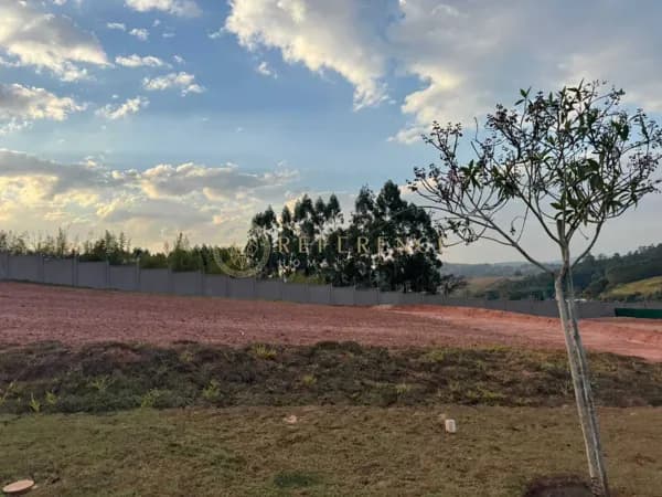 Lote Plano 1.000 m² Tamboré Jundiaí – Segurança, Lazer, Vista e Exclusividade- Jundiaí/Sp