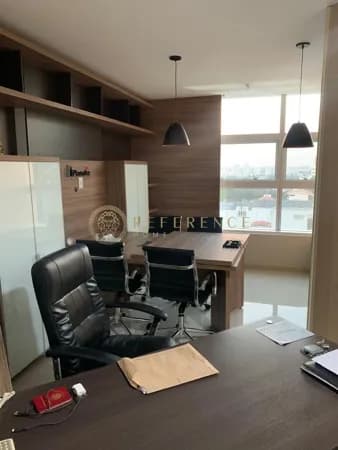 SALA COMERCIAL MOBILIADA DE 49 m² NO GOLDEN OFFICE EM JUNDIAÍ/SP