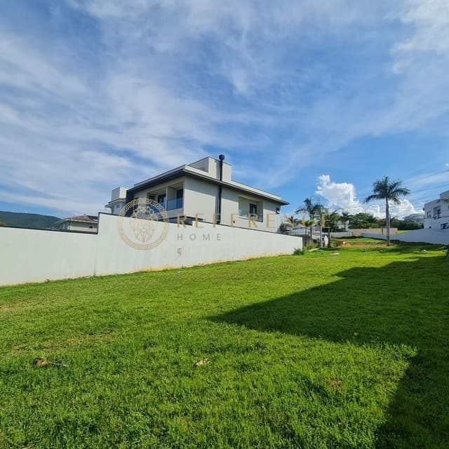 Terreno 655 m² à venda no Condomínio Reserva da Serra – Lazer completo e localização privilegiada em Jundiaí
