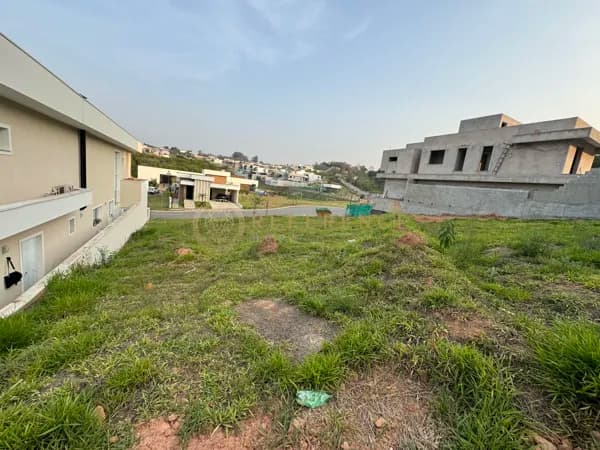 TERRENO À VENDA NO CONDOMÍNIO BRISAS JUNDIAÍ – 436 m² EM ACLIVE, PRONTO PARA CONSTRUIR, NA REGIÃO DA MALOTA/SP