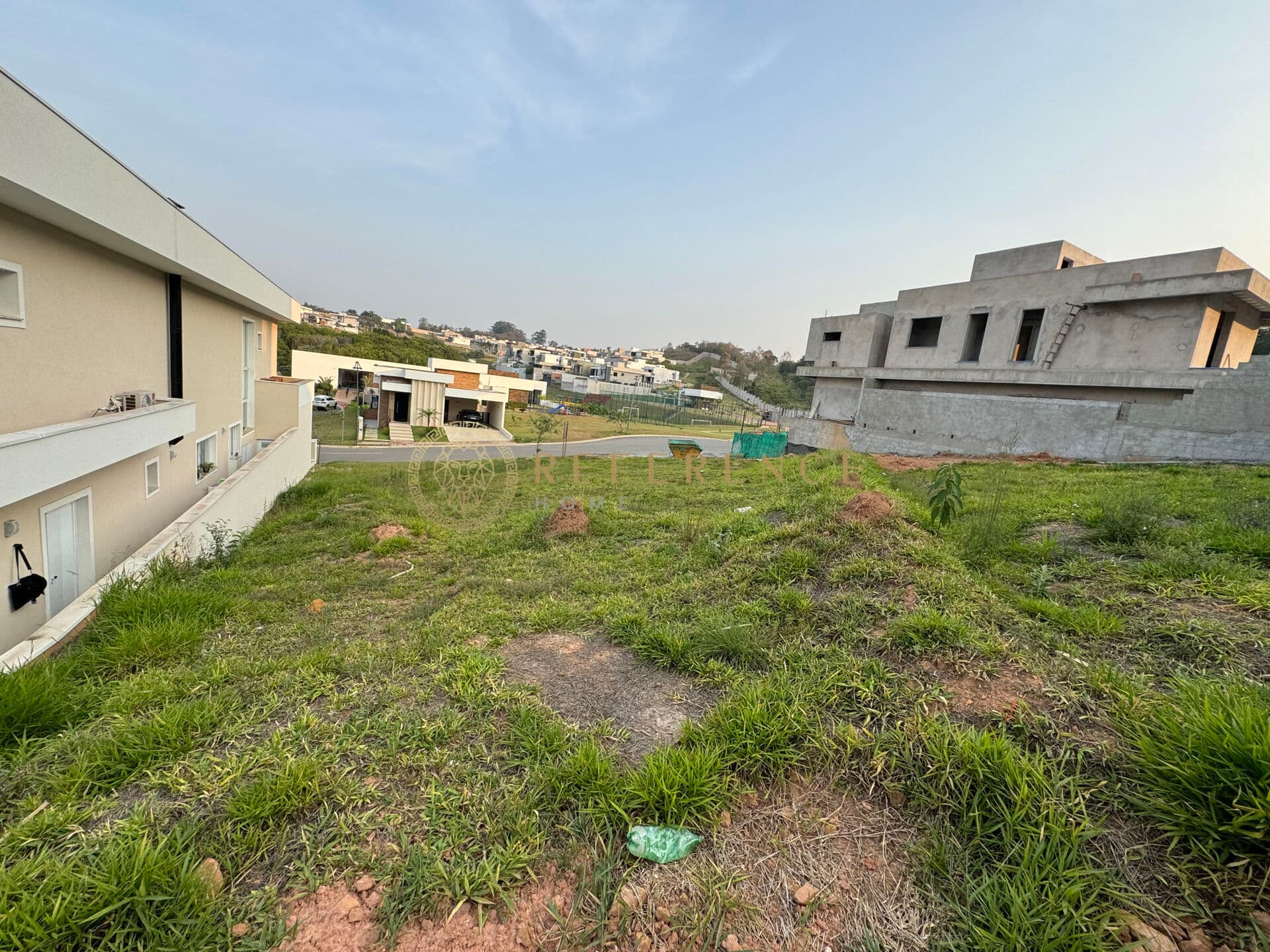 TERRENO À VENDA NO CONDOMÍNIO BRISAS JUNDIAÍ – 436 m² EM ACLIVE, PRONTO PARA CONSTRUIR, NA REGIÃO DA MALOTA/SP