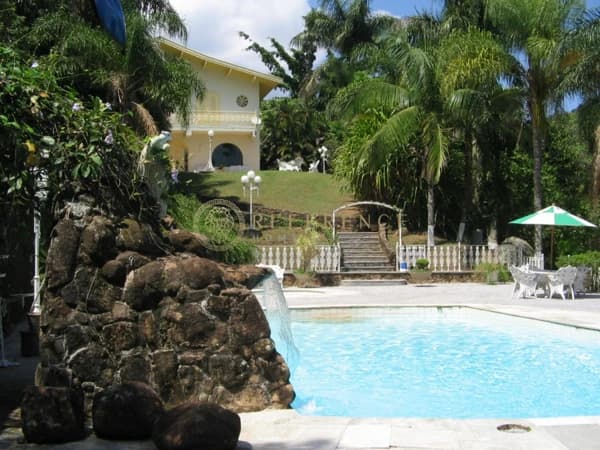 SÍTIO À VENDA NO CONDOMÍNIO NOVA SUÍÇA – 9.600 M² COM CASA PRINCIPAL, CASA DE HÓSPEDES, PISCINA E QUADRA DE TÊNIS - JUNDIAÍ/SP