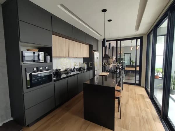 CASA NO CONDOMÍNIO RESERVA ERMIDA 200 m² CONSTRUÍDOS | TERRENO DE 250 m² | 3 DORMITÓRIOS (2 SUÍTES), 5 VAGAS, ÁREA GOURMET – JUNDIAÍ/SP
