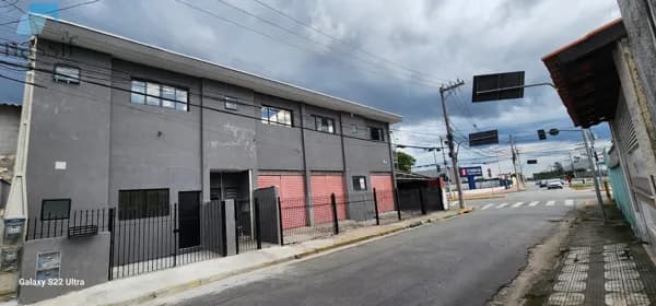 Prédio Comercial na Vila Industrial