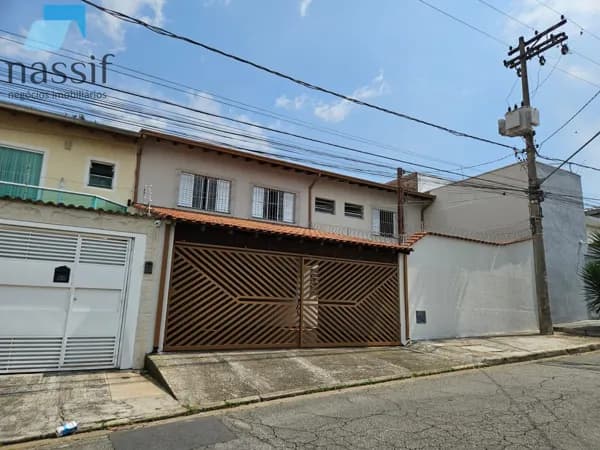 Casa à venda no bairro Vila Cecilia / Jardim Universo - Mogi das Cruzes