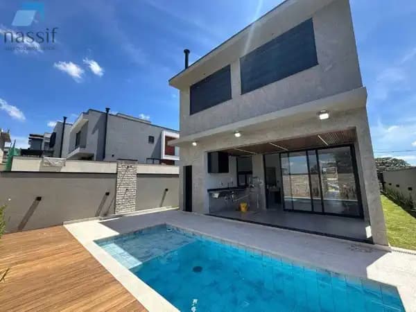 Casa à venda em Mogi das Cruzes/SP
