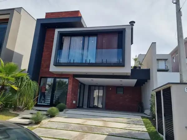 Casa à venda em Mogi das Cruzes/SP