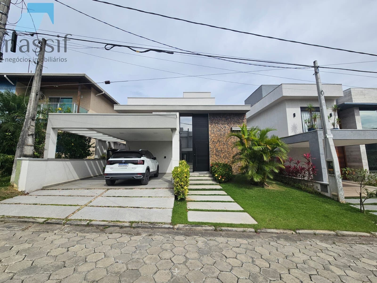 Casa à venda no Condomínio Veredas