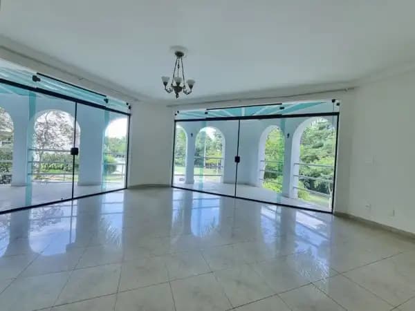 Casa à venda em Mogi das Cruzes/SP