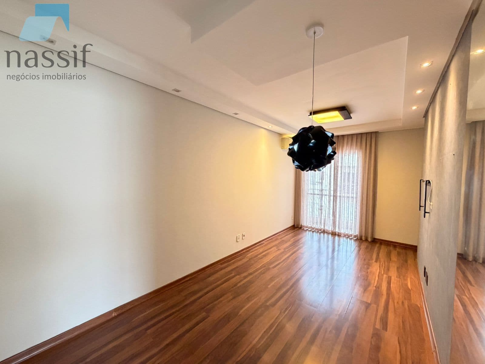 Apartamento à venda no Condomínio Espanha II