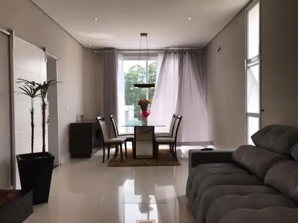 Casa à venda em Mogi das Cruzes/SP