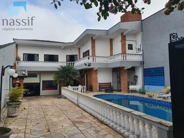Casa à venda no bairro Mogi Moderno - Mogi das Cruzes