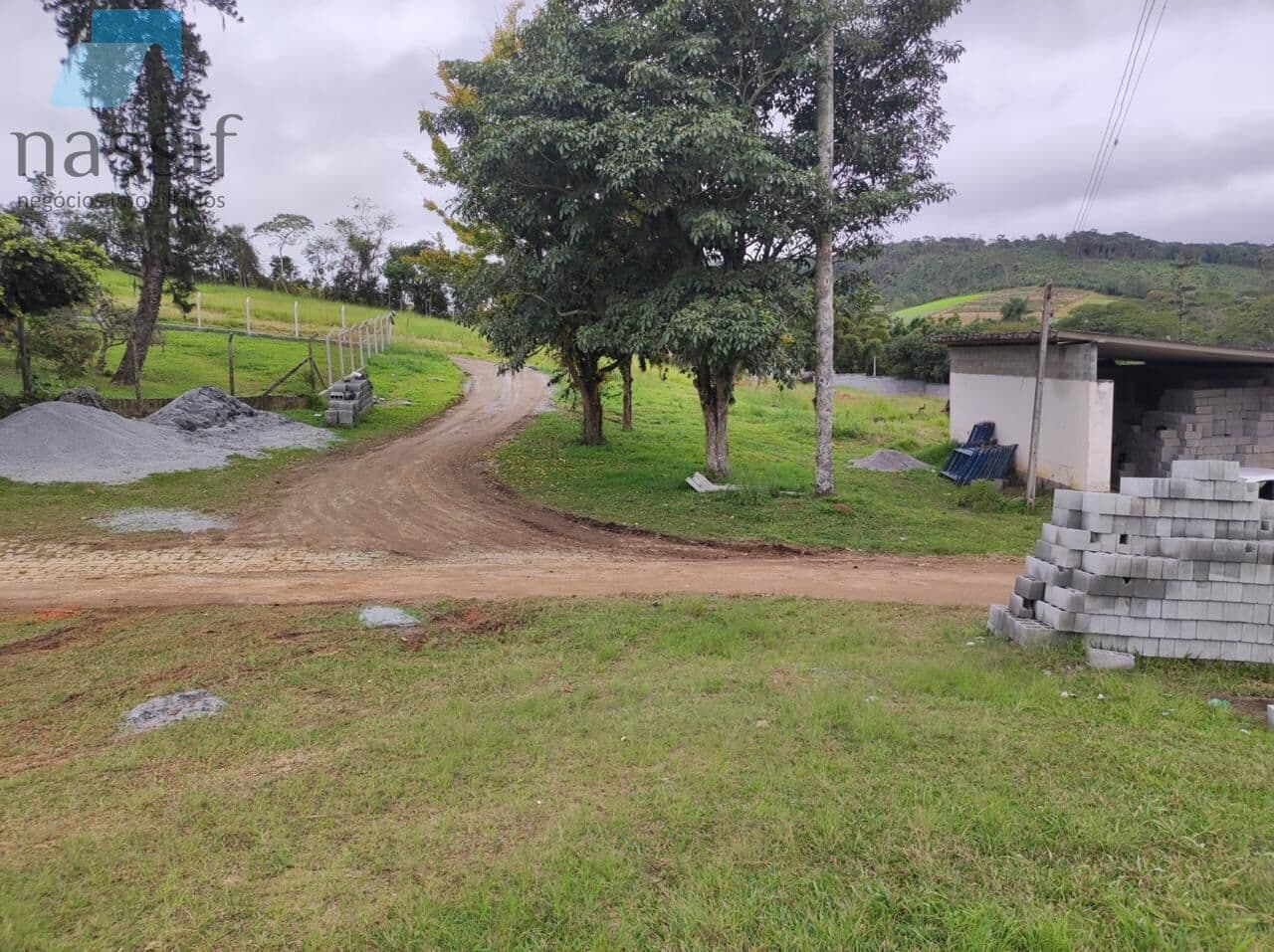 Lote/Terreno em Mogi das Cruzes - Cocuera