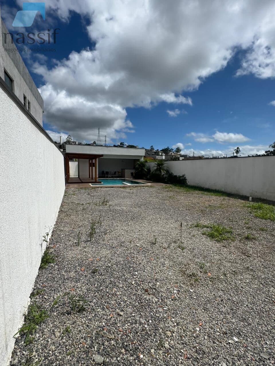 Terreno com benfeitorias à venda Condomínio Veneza