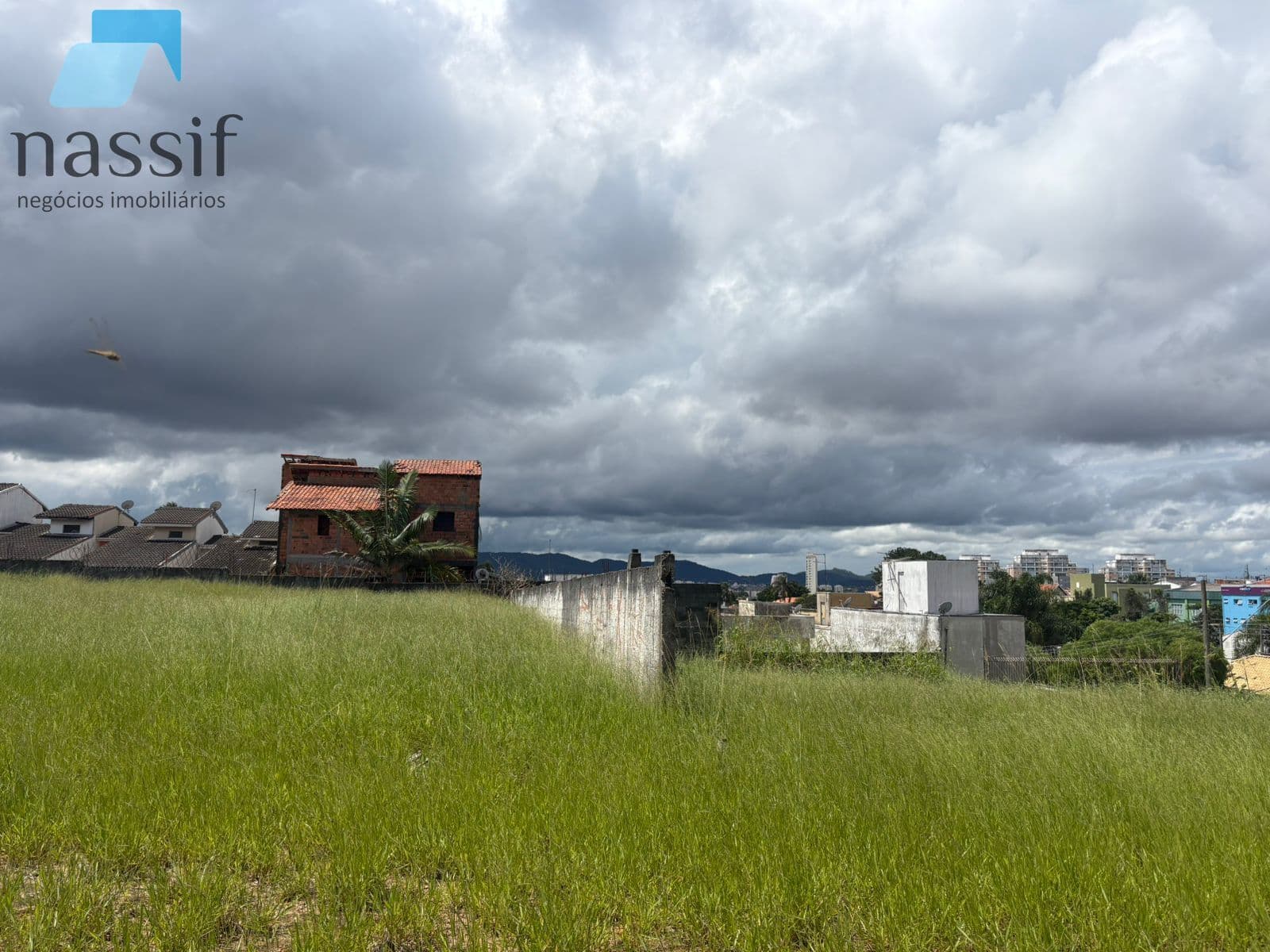Lote Comercial para Venda
