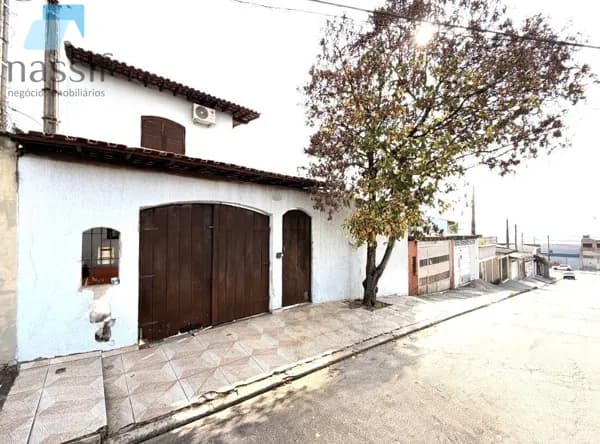 Casa à venda no bairro Vila Jundiaí - Mogi das Cruzes