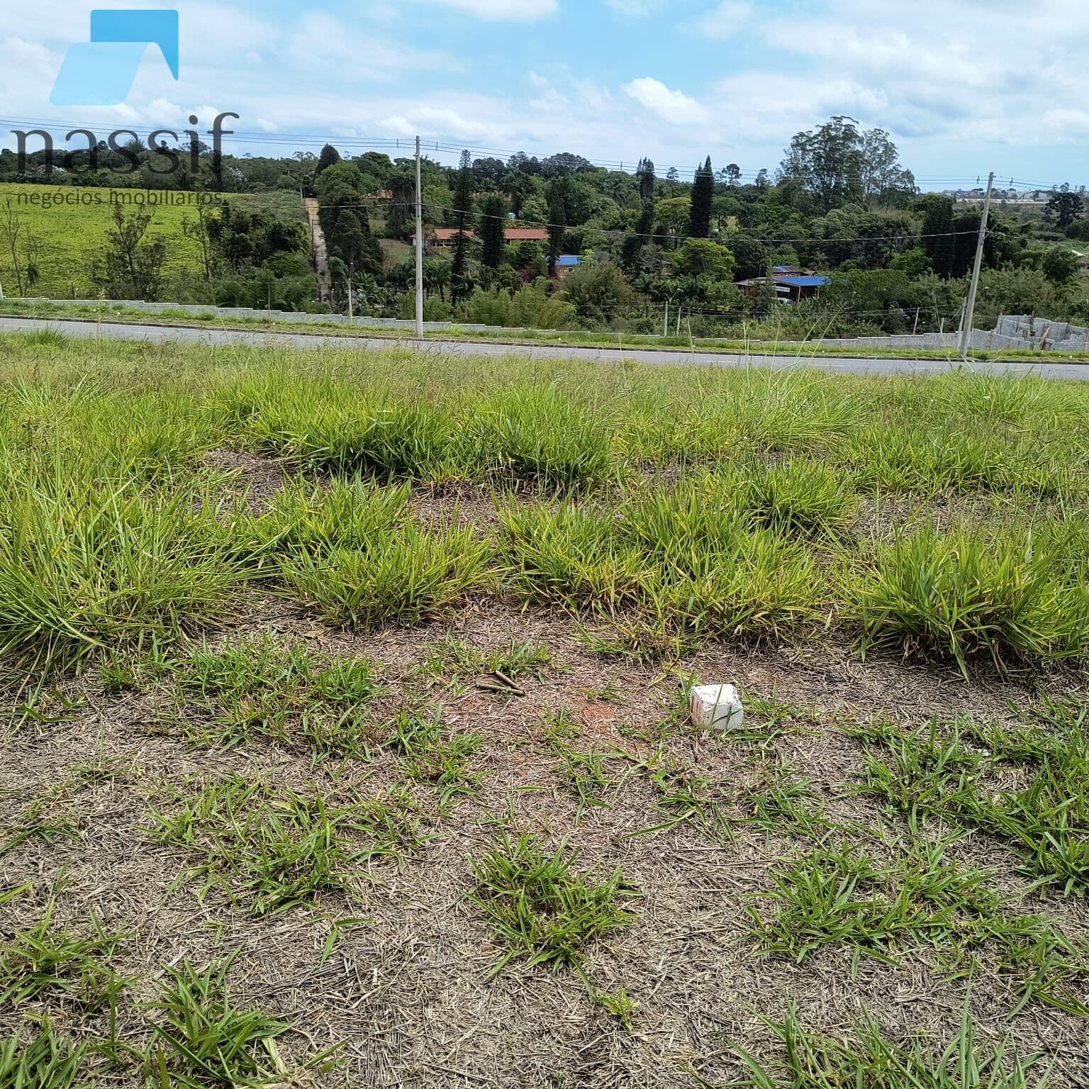 Terreno no Condomínio Paradise Gardens