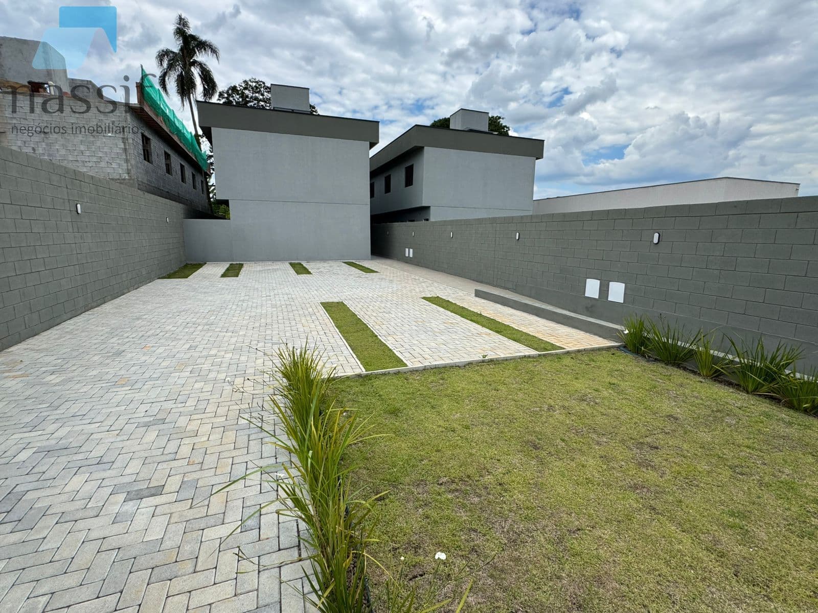 Casas para Venda no Condomínio Villagio Vila São Paulo