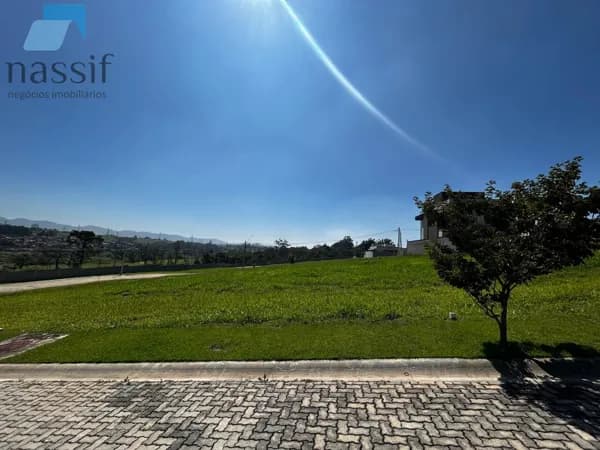 Terreno à venda no Condomínio Real Park II