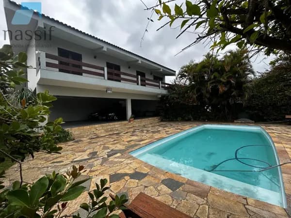 Casa à venda no bairro Vila Oliveira