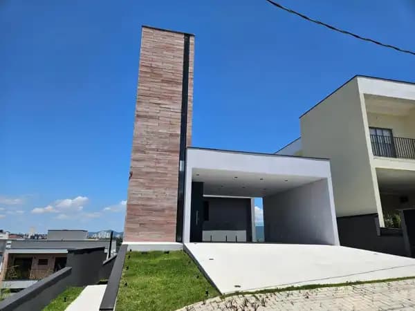 Casa à venda em Mogi das Cruzes/SP