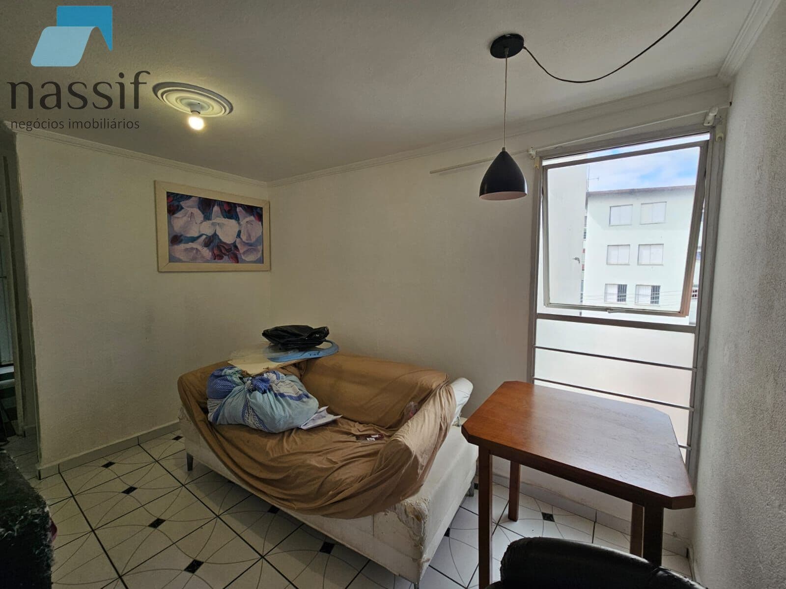 Apartamento para alugar no Condomínio Residencial Rubi