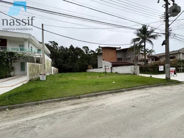 Terreno Misto à venda na Riviera de São Lourenço!