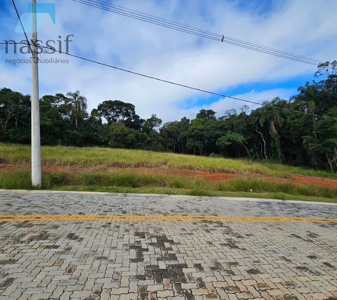 Terreno à venda no Condomínio Real Park II