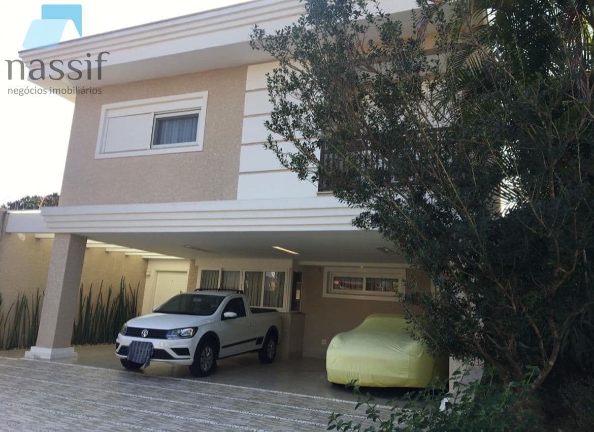 Casa à venda no Condomínio Flamboyant - Mogi das Cruzes