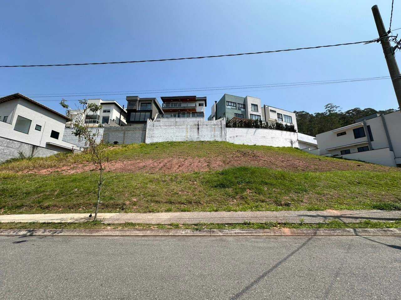 Terreno à venda no Condomínio Bella Città