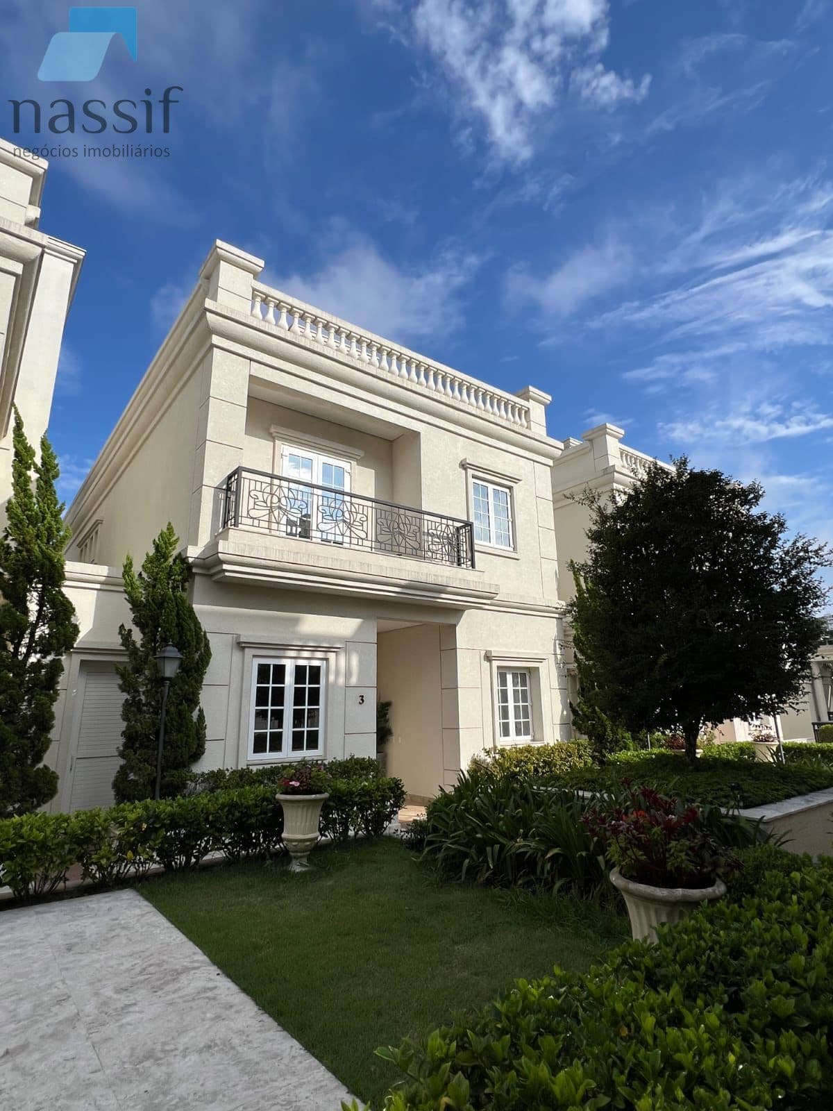 Casa à venda no condomínio Maison Duvivie